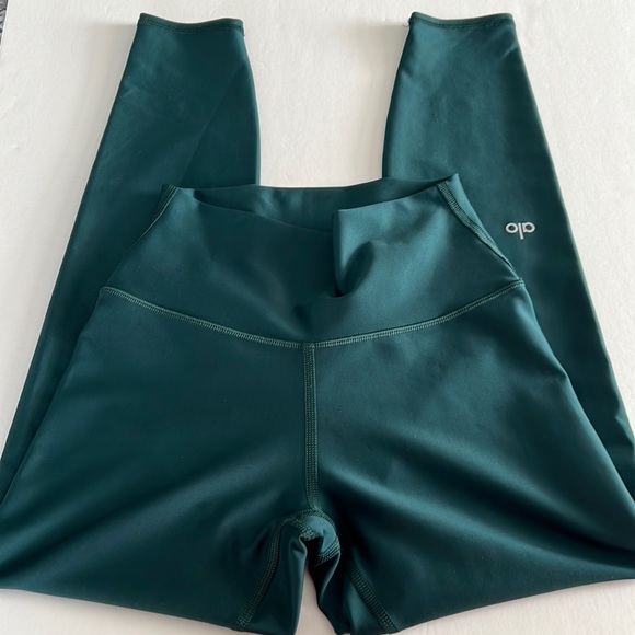 ALO Yoga Pants - Alo Pants
